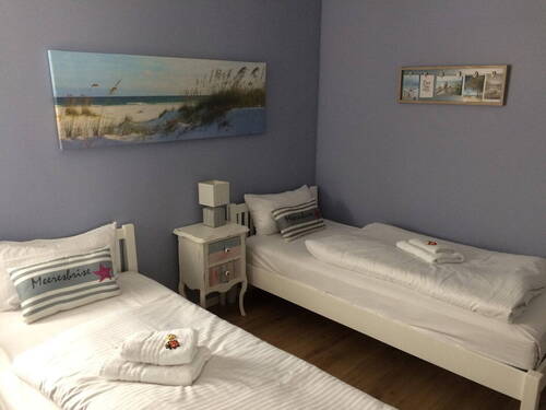Zimmer 1 - 