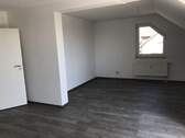 Wohnzimmer - Etagenwohnung mit 70,40 m&sup2; in Edersleben zur Miete