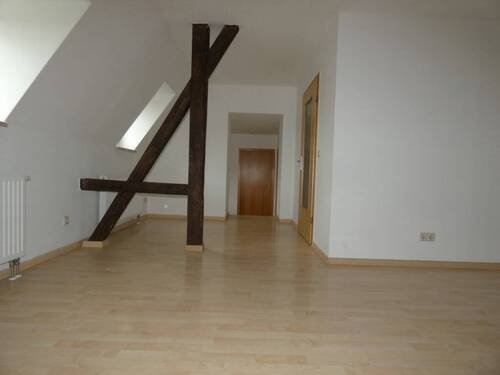 Wohnzimmer - 3 Zimmer Etagenwohnung in Zwickau