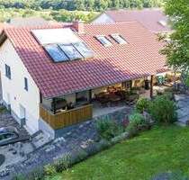 ATTRAKTIVES 192 M² WOHNHAUS + 80 M² GARAGE IN TOP LAGE! - Perl / Wochern