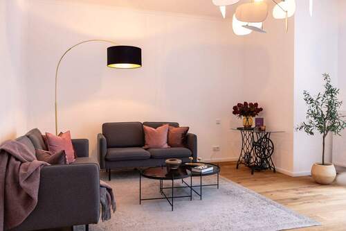 Morning Mist_Wohnbereich 2 - 3 Zimmer Etagenwohnung zum Kaufen in Berlin