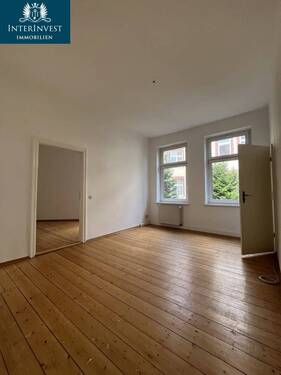 Wohnzimmer - Urban wohnen oder clever investieren - 2-Zimmer-Wohnung in zentraler Lage von Magdeburg