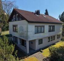 Großzügiges Wohnhaus mit Einliegerwohnung, traumhaftem Grundstück und zusätzlichem Bauplatz in gefragter Lage von VS-Schwenningen! - Villingen-Schwenningen