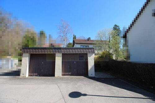Garage(n) - 7 Zimmer Einfamilienhaus zum Kaufen in Villingen-Schwenningen