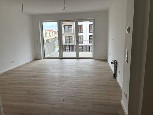 Wohnbereich mit EBK - 2 Zimmer Etagenwohnung zur Miete in Bamberg
