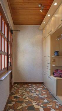 EG Flur / maßgefert. Garderobe - 