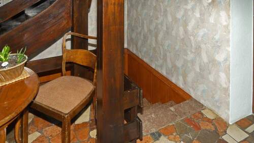 EG Diele / Kellertreppe - 