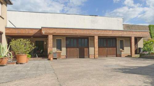 Große Doppel Garage - 6 Zimmer Einfamilienhaus zum Kaufen in Stavenhagen