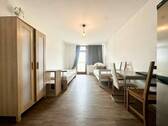 Wohnzimmer - 2 Zimmer Etagenwohnung zur Miete in Offenbach