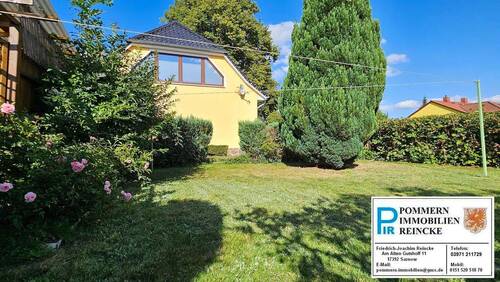 Vom Pavillion zum Haus geschaut!.jpg - Für die ganze Familie! Landhaus, Hof, Garten und Scheune!