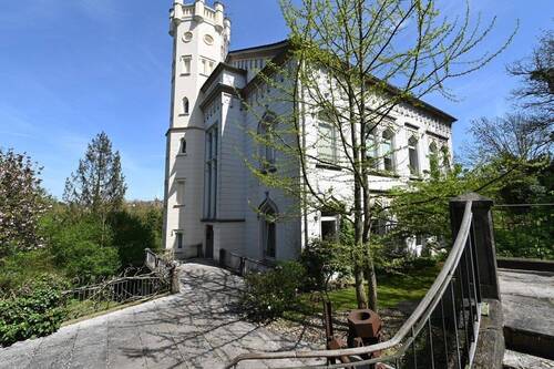 Außenansicht - Etagenwohnung mit 214,00 m² in Essen zum Kaufen