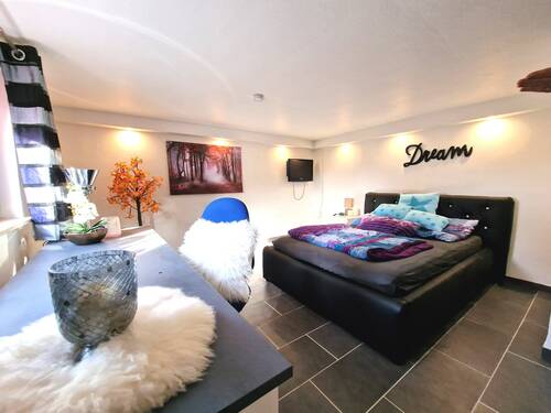 Erdgeschoss: Gästezimmer/Büro - 