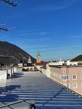 Bild 1 - Individuelle, helle 3-Zimmer-Altbau-Wohnung mit großer Dachterrasse in Bad Reichenhall