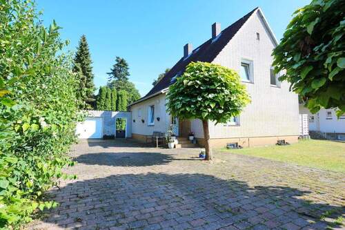 Titelbild - 5 Zimmer Einfamilienhaus zum Kaufen in Nienhagen