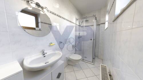 Badezimmer EG - Einfamilienhaus mit 113,60 m&sup2; in Gera zum Kaufen