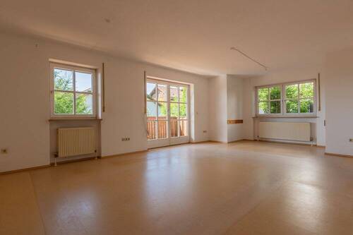 Wohn-Essbereich (1) - 3 Zimmer Etagenwohnung zum Kaufen in Salzweg