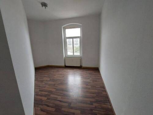 das Schlafzimmer - 3 Zimmer Etagenwohnung zur Miete in Döbeln