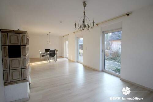 EG Wohn-und Essbereich - 5 Zimmer Einfamilienhaus in Stockstadt am Main