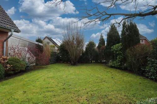 Grundstück vorne (2) - 