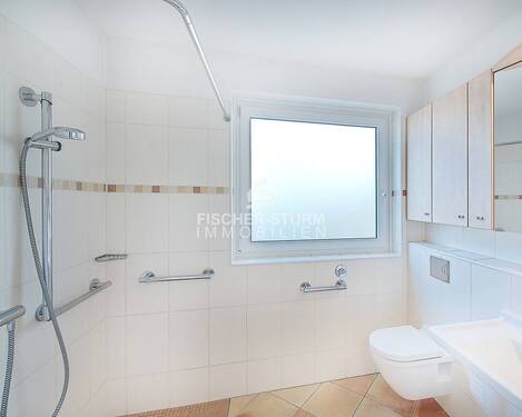 Duschbad mit Fenster - 