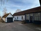 Garagen und Anbau - 
