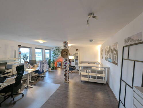 Wohnzimmer - 2 Zimmer Etagenwohnung zur Miete in Düsseldorf