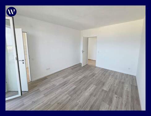 Wohnen - Über den Dächern mit viel Platz zum Entfalten! 3-Zimmer mit Loggia, modernes Bad, Aufzug