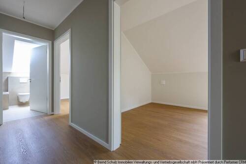 20 Diele mit Zimmer - 