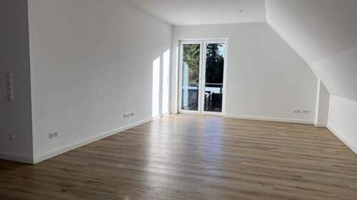 Wohnzimmer - 3 Zimmer Etagenwohnung zur Miete in Hamburg