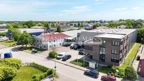 V9809 Außenaufnahme 3 - Halle in Henstedt-Ulzburg zur Miete