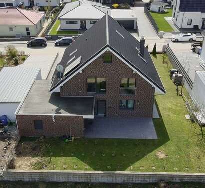 Hausansicht Rückseite - 6 Zimmer Einfamilienhaus in Salzgitter