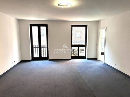 Wohnzimmer - Etagenwohnung mit 119,00 m&sup2; in Düsseldorf zum Kaufen