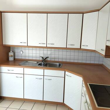 Küche mit Einbauküche - 