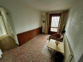 Eingangsbereich für Wohnung im Obergeschoss - 
