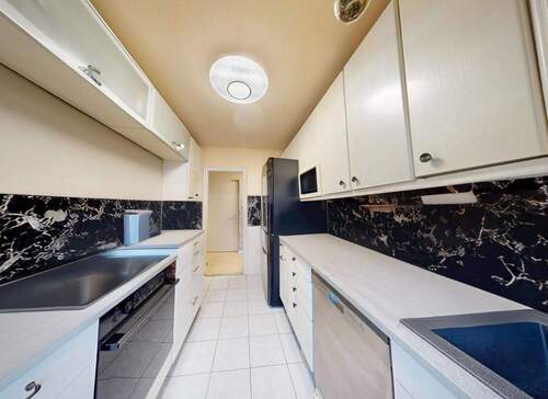 Küche KI Bild - 3 Zimmer Etagenwohnung in München