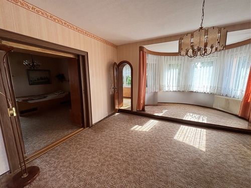 Wohnzimmer - 8 Zimmer Doppelhaushälfte in Oederan