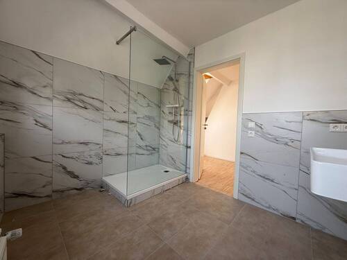 großes Bad Bild 3.jpg - 