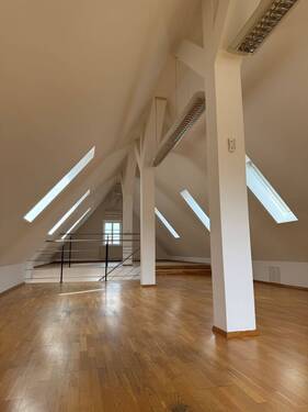 Abst.Galerie Bild 2.jpg - 