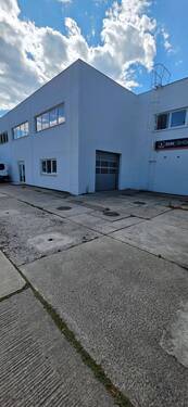 20250730_150551.jpg - Halle zur Miete in Berlin