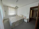 Schlafzimmer EG - 