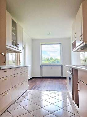 Küche mit Essplatz - 