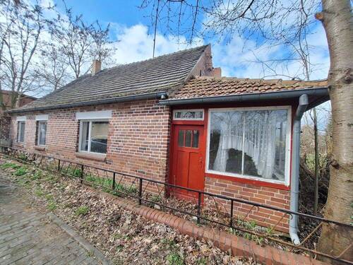 altes Wohnhaus - 