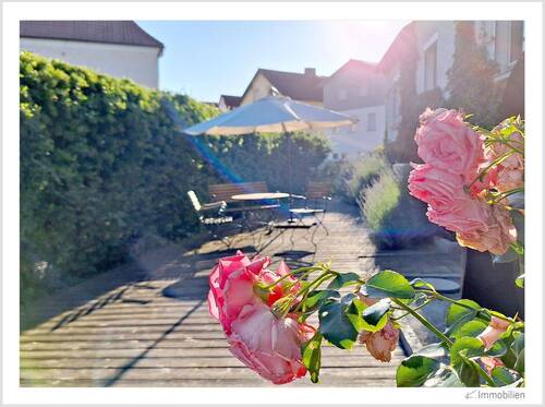 146-2025 Terrasse vorm Haus Rose.jpg - 4 Zimmer Mehrfamilienhaus, Wohnhaus in Lichtenfels