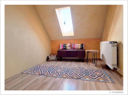146-2025 Kinderzimmer I Lounge-Treppenaufgang.jpg - 