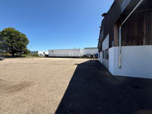 Gewerbefläche mit vielen Möglichkeiten - 