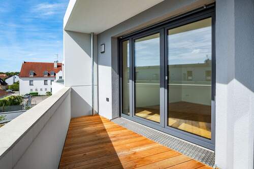 02_Balkon im 2.OG_Whg20_ZGS.jpg - 3 Zimmer Etagenwohnung zum Kaufen in Augsburg