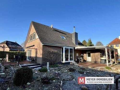 Hinteransicht - 3 Zimmer Einfamilienhaus zum Kaufen in Rastede