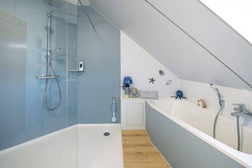 Dusche / Badewanne - 