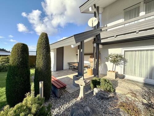 Terrassenbereich - Gehobenes EFH mit hochwertiger Ausstattung in bester Siedlungslage - Sofort verfügbar!