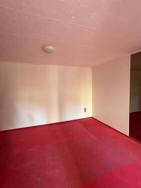 Zimmer im Garagengebäude - 